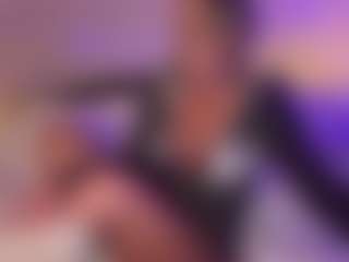 Live cam show with Britney Foxx - Brown Eyes on Soda Cam