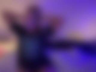 Live cam show with Britney Foxx - Cum on TeamSkeetLive