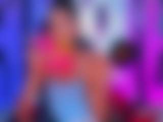 Spettacolo in cam dal vivo con nickyminach - Smoking su Camsoda