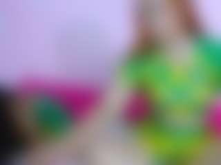 Live cam show with sammymia68 - Anal on Soda Cam