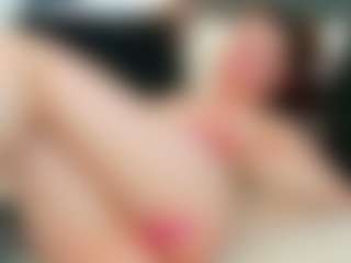 Live cam show with Ammira - Ass Bouncing on Camsoda