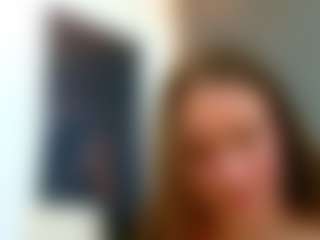 Live cam show with Ammira - Green Eyes on Chatstar