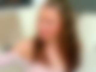 Live cam show with Ammira - Ass Bouncing on Camsoda