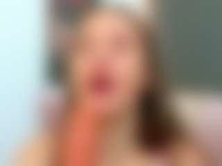 Live cam show with Ammira - Deepthroat on Camsoda