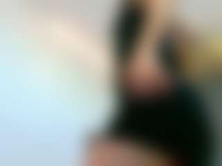 Live cam show with Ammira - Anal Toys on Camsoda