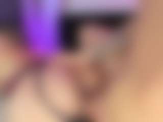 Live cam show with Bonnyandcarrot - Flashing on Camsoda