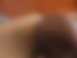 Live cam show with Bonnyandcarrot - Gray Eyes on livesuperchat.net