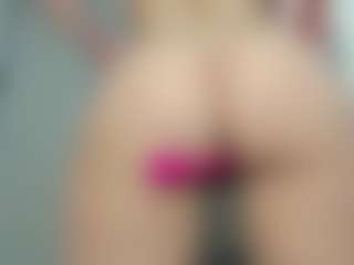 cloudykittylove's Live Sex Cam Show