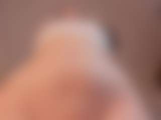 PaleFlicker's Live Sex Cam Show