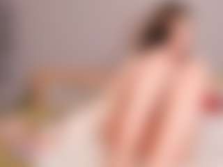 PaleFlicker's Live Sex Cam Show