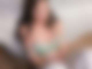 Live cam show with PaleFlicker - Normal on Milfs Live