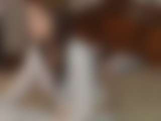 Live cam show with PaleFlicker - Pornstar Public on CamwithHer