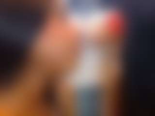 Live cam show with selenemia69 - Fingers on Gym Cam Girls