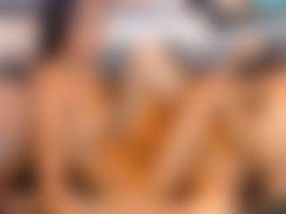 Live cam show with Selenemia and my Teen gfs - Twerk on Uber Horny