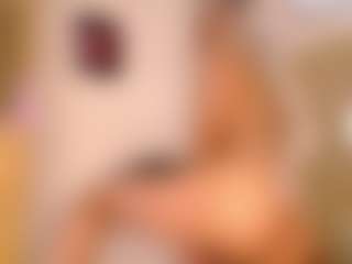 Yakitaii's Live Sex Cam Show