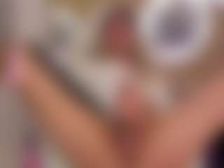 Yakitaii's Live Sex Cam Show