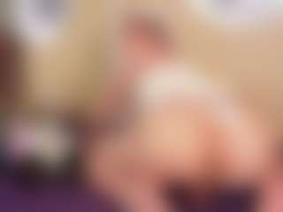 Yakitaii's Live Sex Cam Show