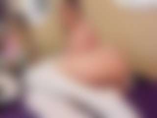 Yakitaiis Live-Sex-Cam-Show