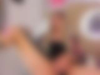 Live cam show with Yakitaii - HD on Camsoda