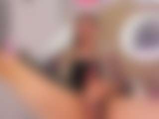 Yakitaii's Live Sex Cam Show