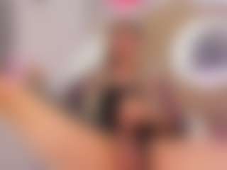 Live cam show with Yakitaii - Latina on Camsoda | colombia