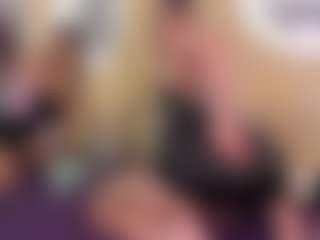 Live cam show with Yakitaii - Tease on Camsoda