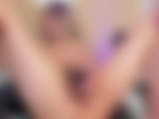 Live cam show with Yakitaii - HD on Camsoda