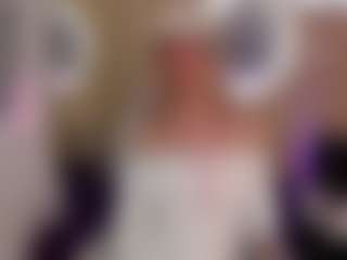 Live cam show with Yakitaii - Blonde Hair on Camsoda