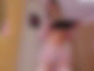 Live cam show with Yakitaii - Blonde Hair on madthumbs