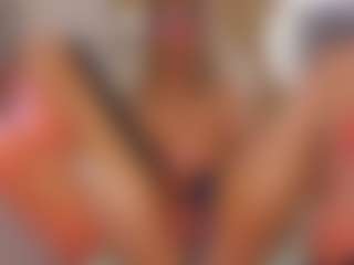 Live cam show with Yakitaii - Colombia on Uber Horny