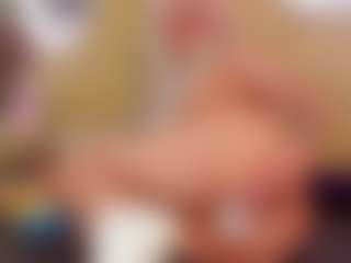 Yakitaii's Live Sex Cam Show