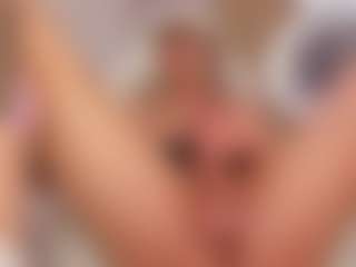Yakitaii's Live Sex Cam Show