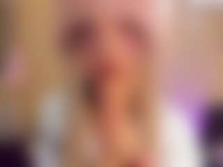 Live cam show with Yakitaii - Orgasm on Camsoda