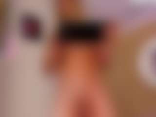 Yakitaii's Live Sex Cam Show