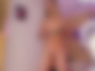 Yakitaii's Live Sex Cam Show