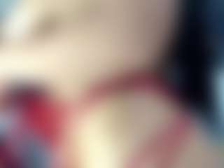 Live cam show with Yasmine - Nipple Piercings on boobsie.com