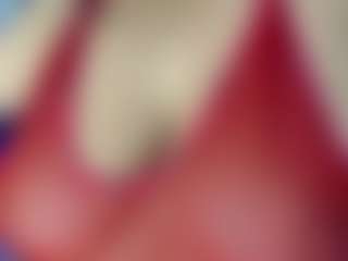 Live cam show with Yasmine - Nipple Piercings on Porn Luv