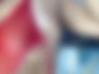 Live cam show with Yasmine - Nipple Piercings on dropp.cam