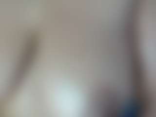 Live cam show with Yasmine - Nipple Piercings on camtv