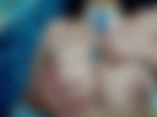Live cam show with Yasmine - Genital Piercings on makecum.org