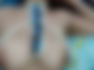Live cam show with Yasmine - Genital Piercings on EXY