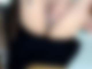 Yasmine's Live Sex Cam Show