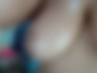 Yasmine's Live Sex Cam Show
