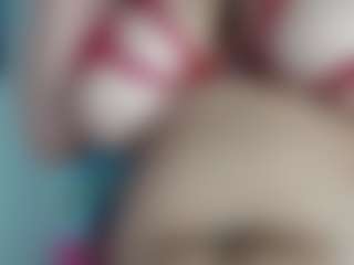 Live cam show with Yasmine - Ass Clapping on Milfs Live