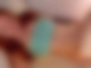 Live cam show with Anna-foxxy - BBW on anonymated.com