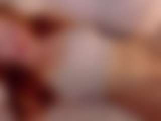 Live cam show with Anna-foxxy - Spank Red Hair on Fit Hotties