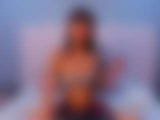 Live cam show with Antonella-Bratz4 - Strip on Ass Tok