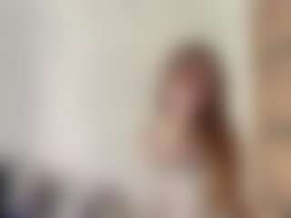 Live cam show with Helen - Smoking on liverealitysex.com
