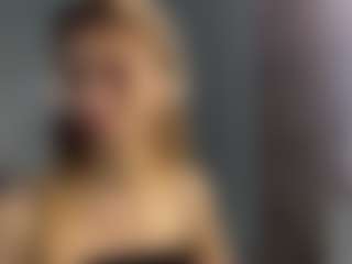 Live cam show with Helen - Average on Camsoda