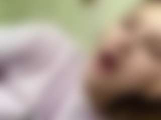 Live cam show with Helen - Granny Squirt on realtime-chat